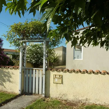Maison Calme A Saint-pierre-d'oleron, Proche Et Commerces, 4 Couchages - Fr-1-246a-149 *
